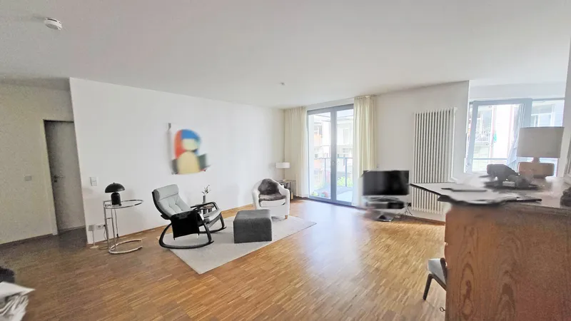 Elegante Komfortwohnung mit großem Balkon, Parkett und Tiefgaragenstellplatz, Kadiner Straße! — photo 1